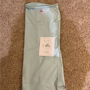 Olli swaddle with loop at the bottom